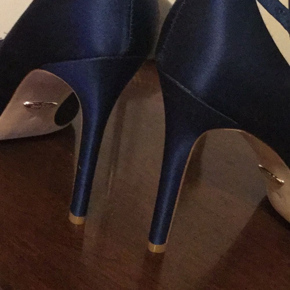 Badgley Mischka Blue Kali Satin Ankle-strap Pumps - Picture 10 of 12